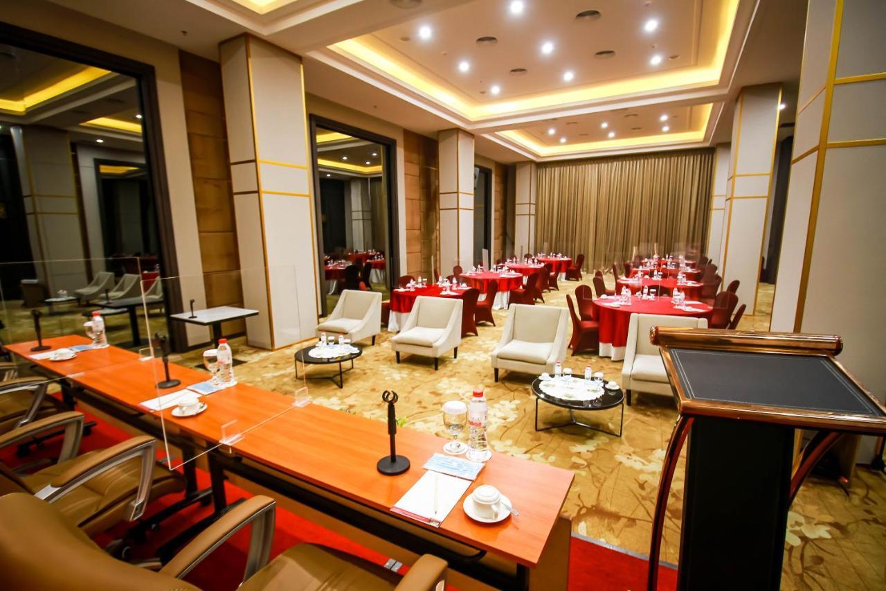 Asialink Hotel Batam By Prasanthi Nagoya Kültér fotó