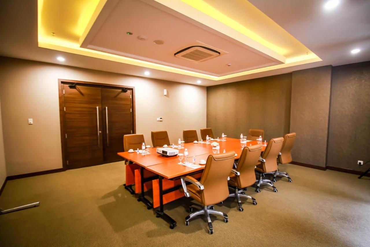 Asialink Hotel Batam By Prasanthi Nagoya Kültér fotó