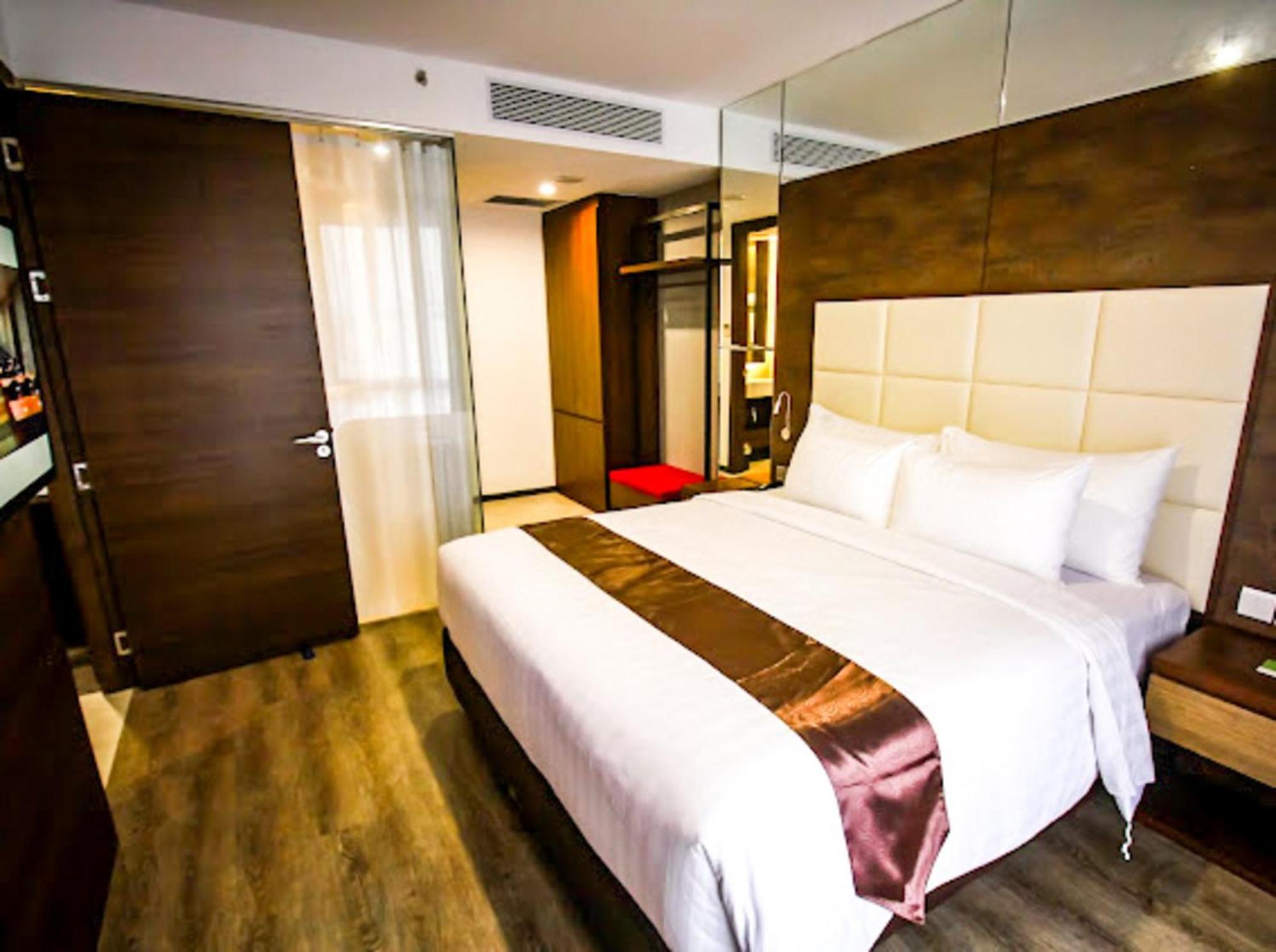 Asialink Hotel Batam By Prasanthi Nagoya Kültér fotó