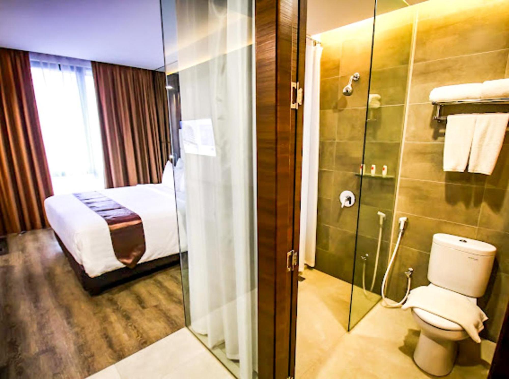 Asialink Hotel Batam By Prasanthi Nagoya Kültér fotó