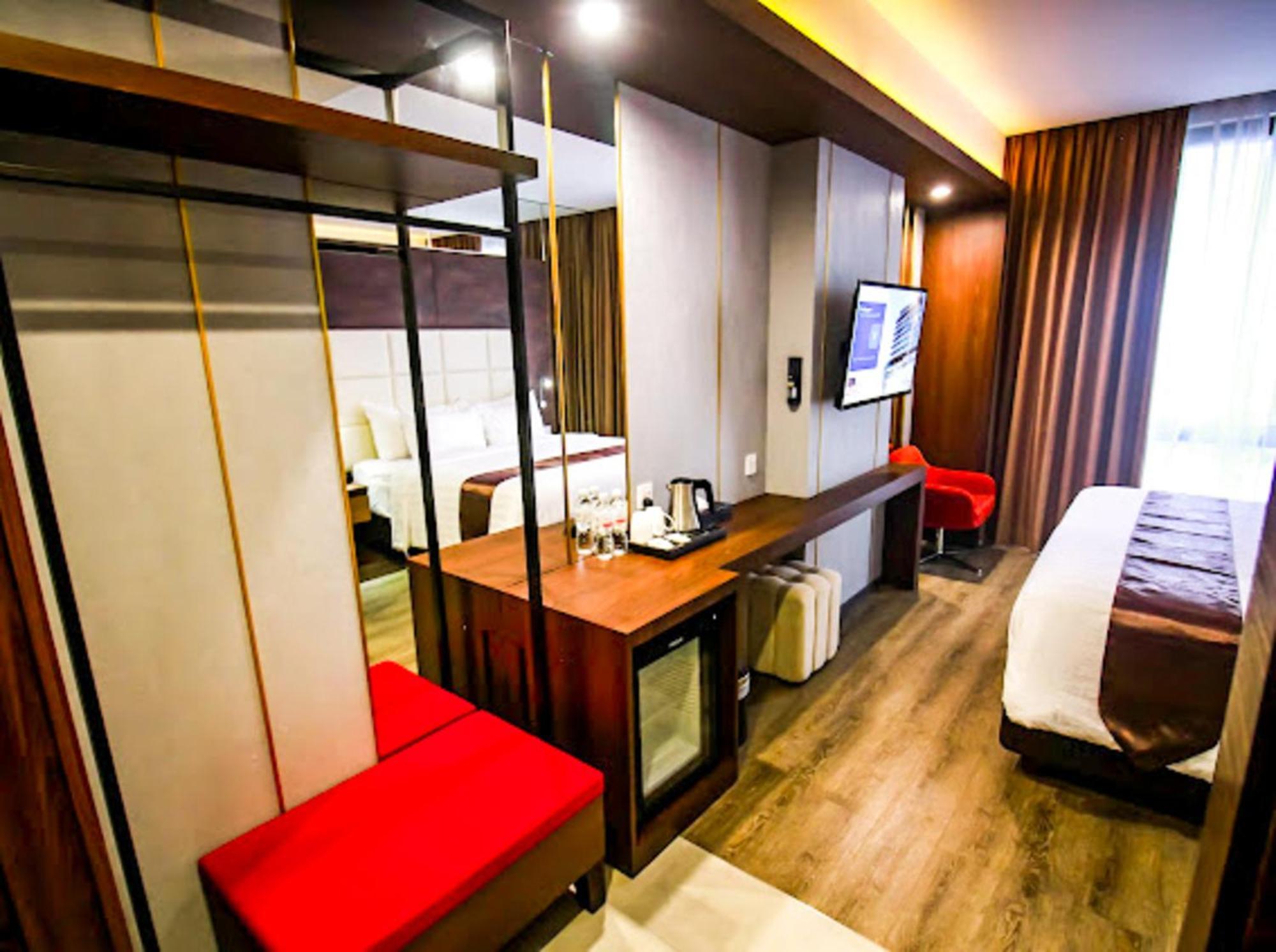 Asialink Hotel Batam By Prasanthi Nagoya Kültér fotó